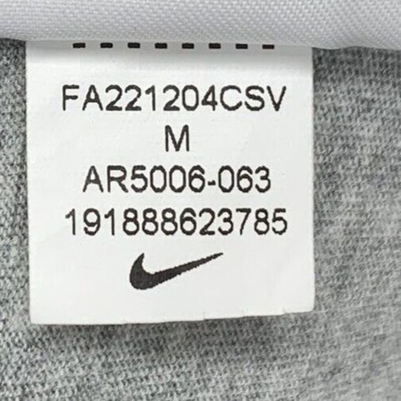 The Nike Tee Graphic T-Shirt Men's Medium Gray Logo Swoosh Crew Neck AR5006-063 - Picture 9 of 10